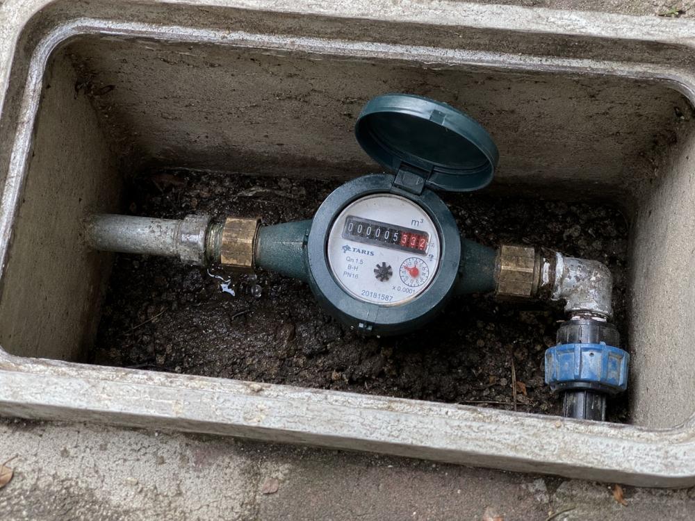 Contatore dell'acqua con perdita - Foto Daniele F. Toscana