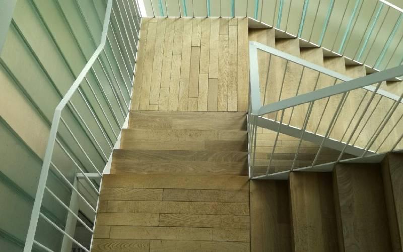 Abitazione scala legno