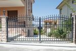Cancello in pendenza - Foto Getty Images