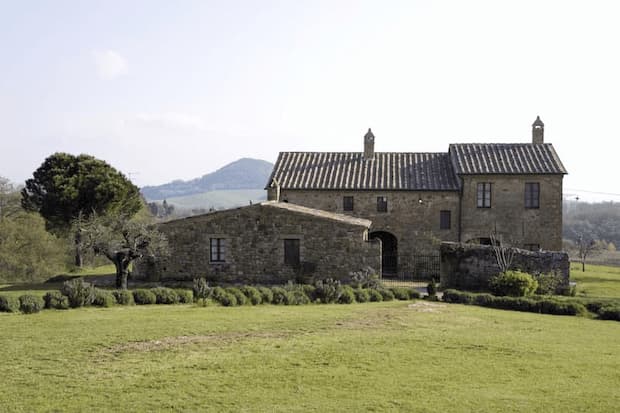 casale con alberi