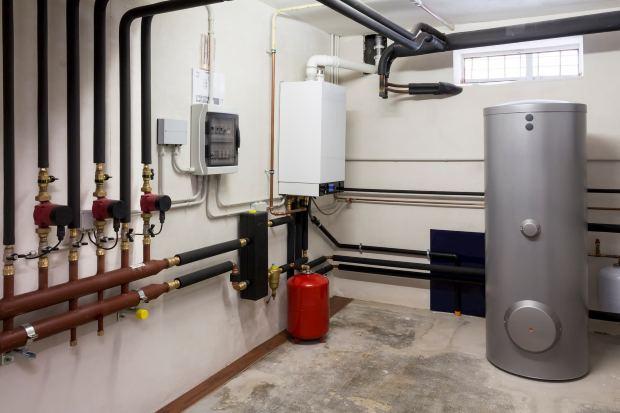 Locale tecnico pompa di calore con quadro elettrico 