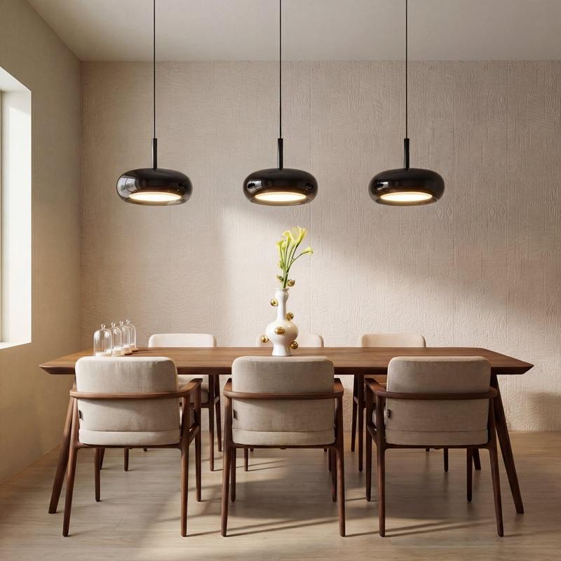Come illuminare il tavolo da pranzo, da de.mysalights.com
