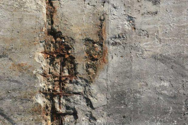 Degrado del calcestruzzo attorno ai ferri