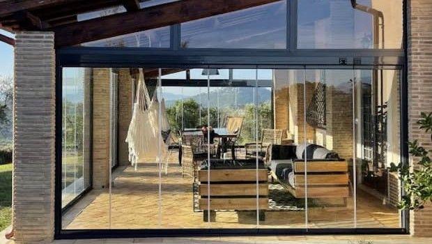 Come mantenere fresca una veranda con copertura vetrata