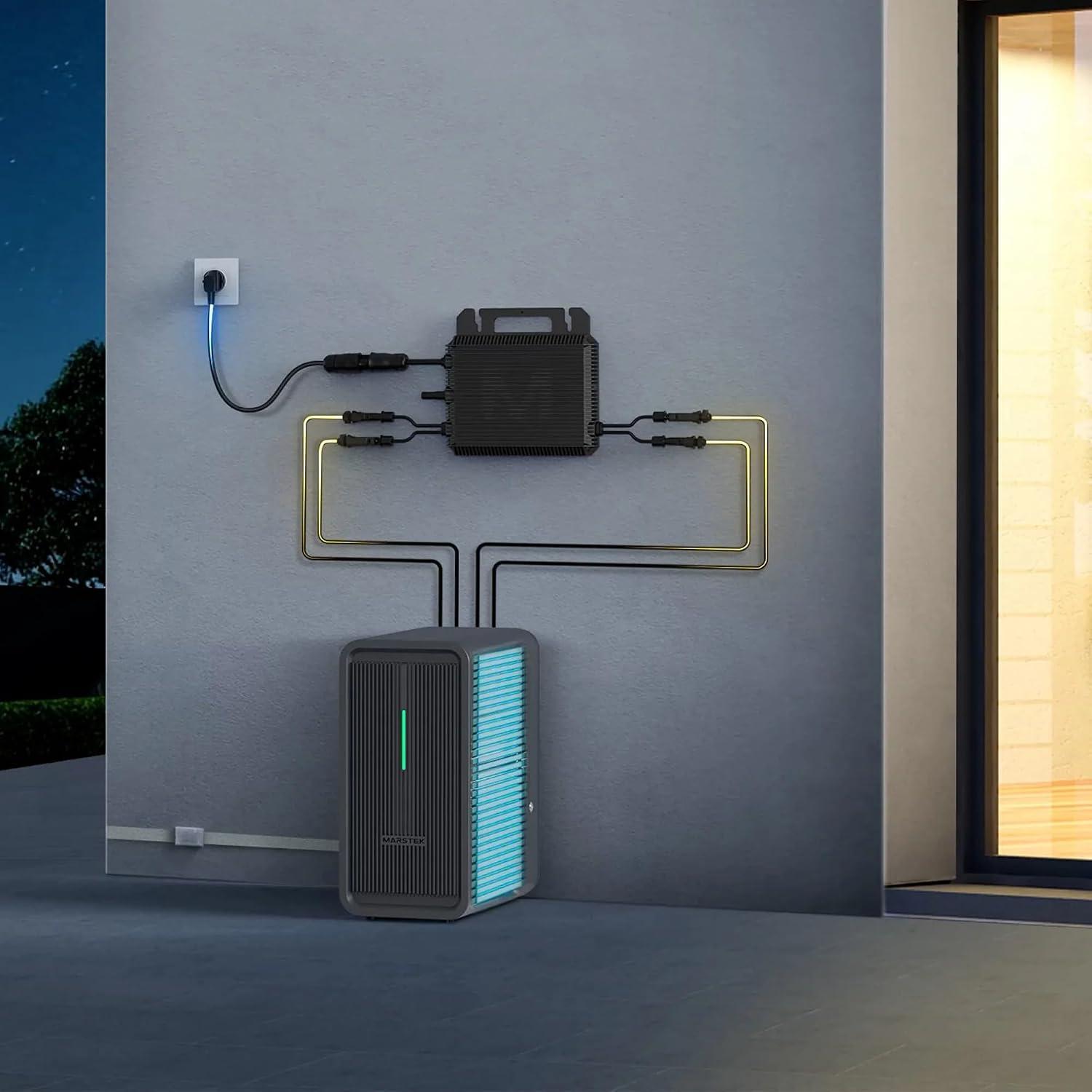 Batteria di accumulo sul balcone .- Foto Marstek