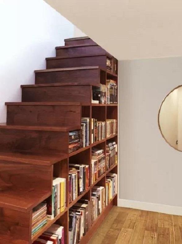 Libreria sotto scala Falegnamerie Design