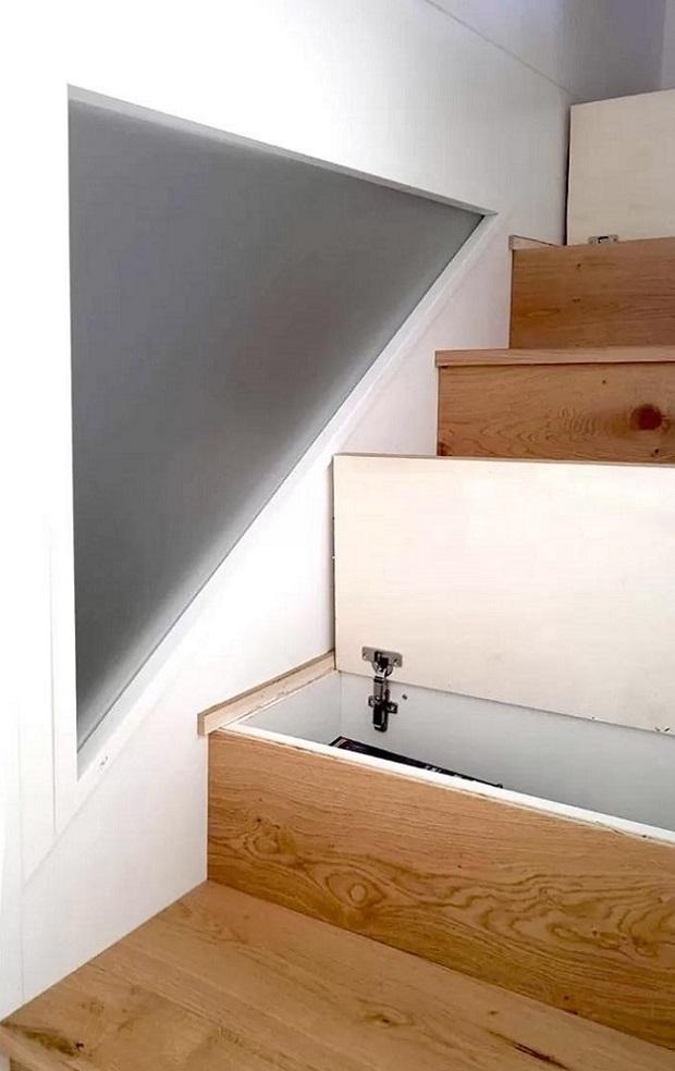 Scala con cassetti contenitori - Falegnamerie Design