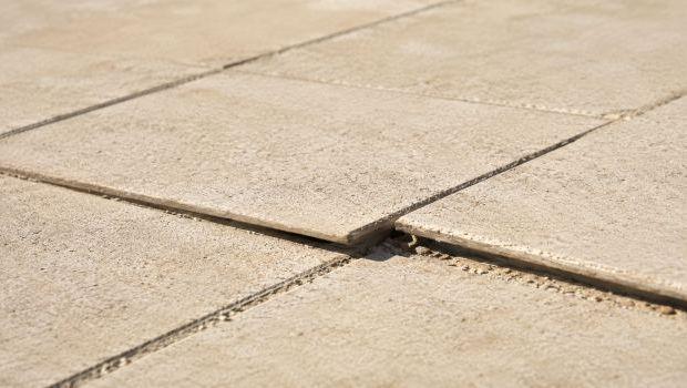 Cosa succede a un pavimento esterno senza giunti di dilatazione