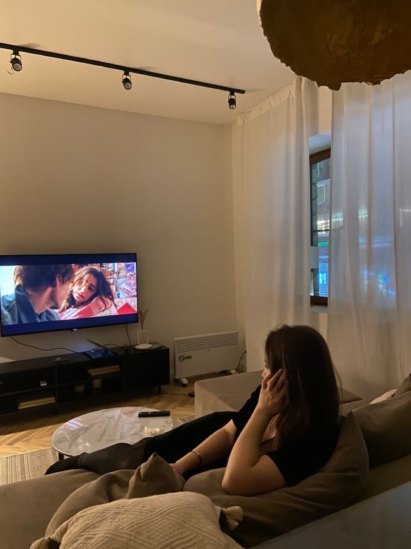 effetto eco mentre si guarda la TV