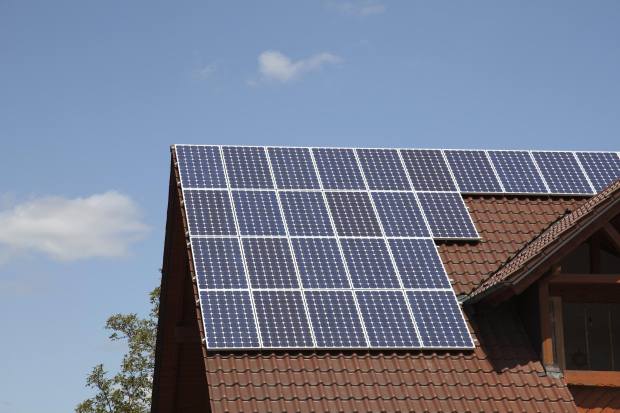 Fotovoltaico sul tetto in prossimit&agrave; del compluvio