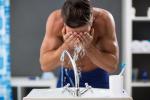 Brevi utilizzi di acqua calda sanitaria - foto getty images