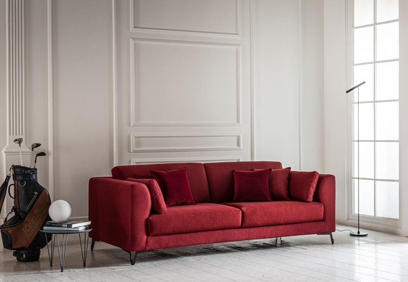 Il divano Montecarlo di D&agrave;meda in rosso