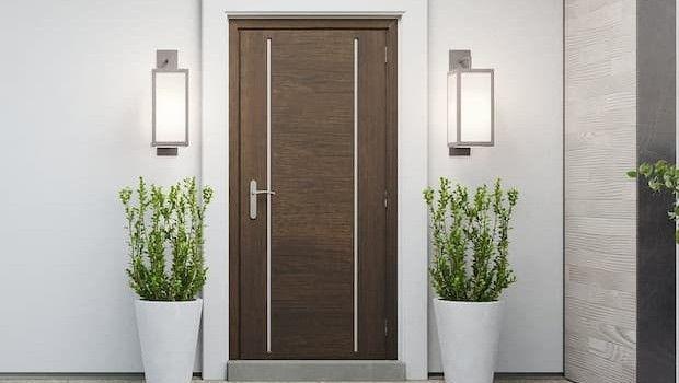 Porta d&rsquo;ingresso esposta alla pioggia: come proteggere il nodo