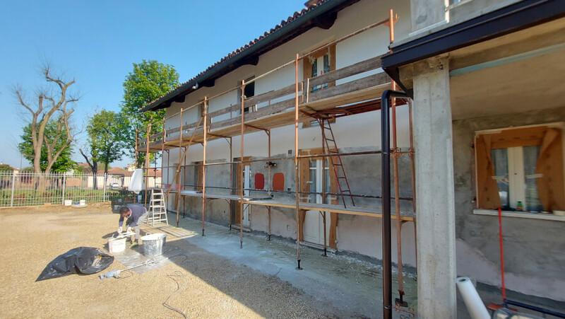 Ponteggi su facciata