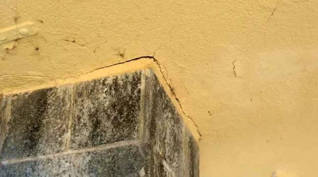 Cedimento strutturale di un solaio 