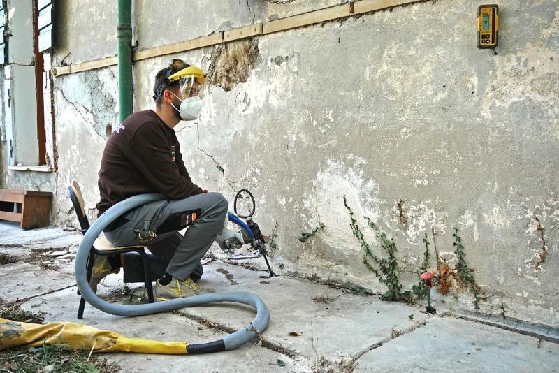 Iniziezione resine espandenti - Foto Uretek