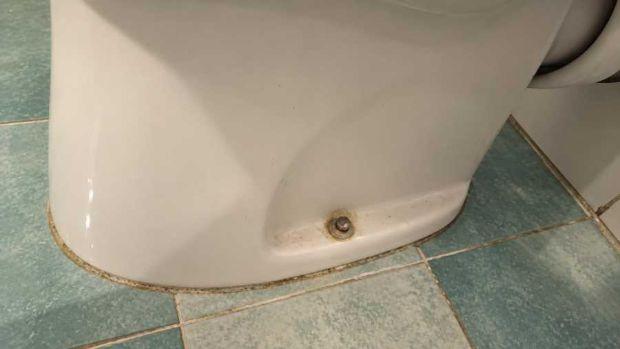 WC con fughe vecchie 