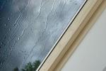 Gestione della pioggia con le finestre da tetto - foto velux