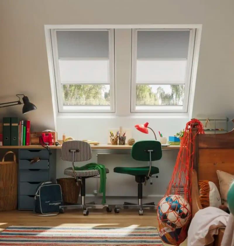 Schermature solari per le finestre in mansarda - foto velux