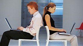 Sedersi comodi con le sedie ergonomiche