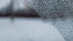 Caratteristiche vetro autopulente