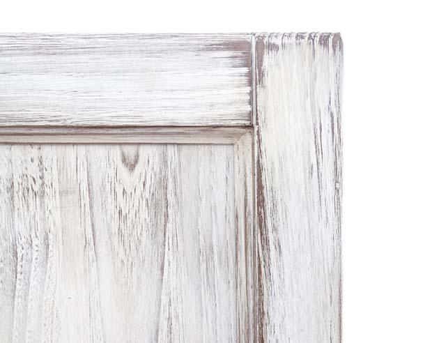 Falsi invecchiamenti: decapé o shabby chic Verniciare il legno di bianco