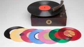 Vinili recuperati come oggetti d'arredo