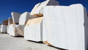 Finitura delle superfici di marmo