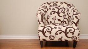 Oggetti di arredo e segni floreali