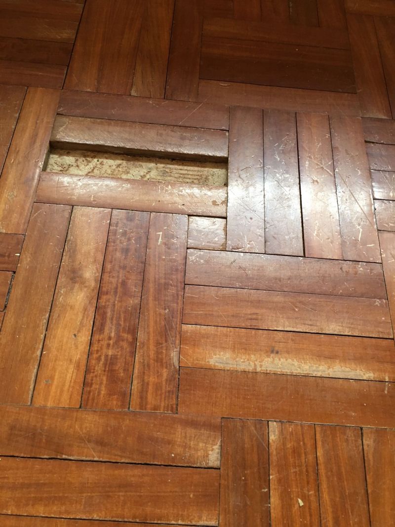 Parquet su pavimento esistente Parquet da incollare su piastrelle