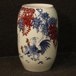 Vaso cinese in ceramica dipinta con galli